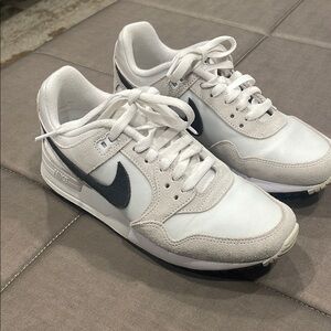 Nike Men's Air Golf Shoes Excellent Condition